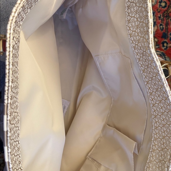 Lilly Pulitzer Gold and Cream Tote - Picture 6 of 7